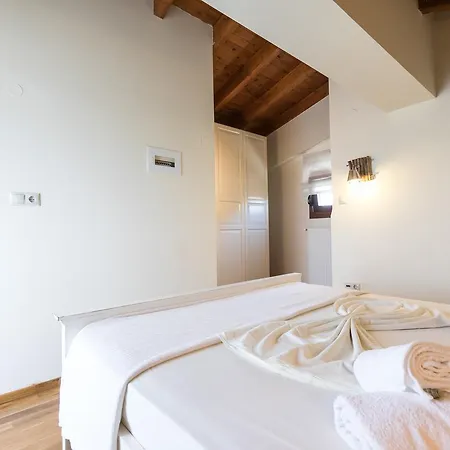 Inuit | Luxury Pool Villa, Sani فيلة *