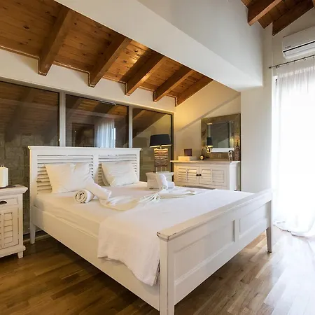 Villa Inuit | Luxury Pool Villa, Sani Sani (Chalkidiki)